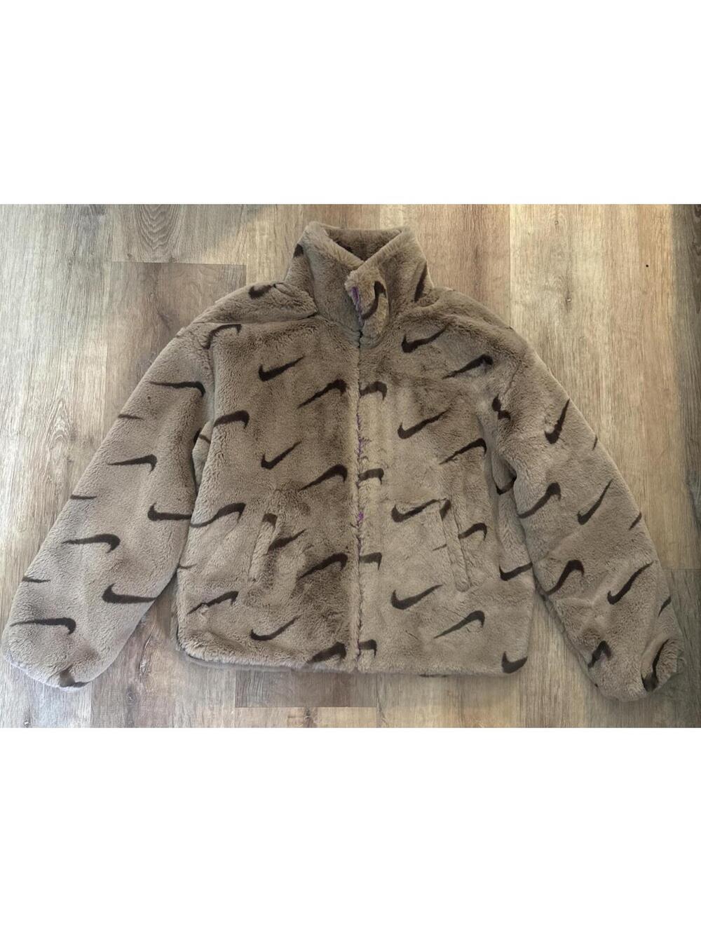 Nike Women’s Faux Fur Swoosh Jacket Size Small Tan Brown Plush Full Zip Coat